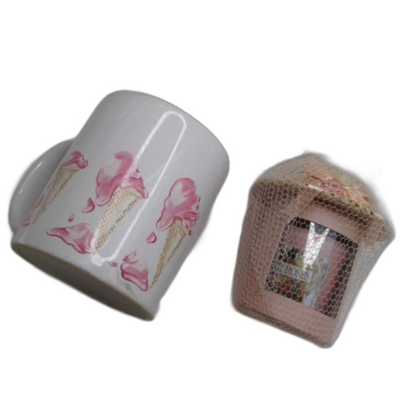Yankee Candle Votive Fresh Roses Candle & Ice Cream Cone Mug Gift Set Tulle New - Picture 3 of 9